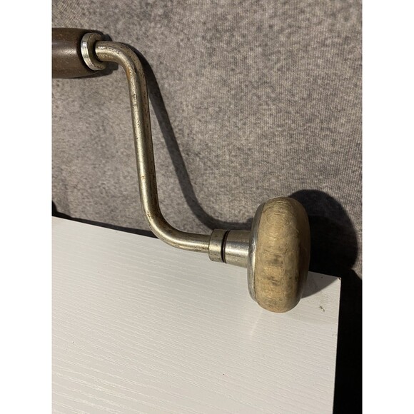 Vintage Bit Brace Hand Drill - Universal Jaws - Ratcheting Woodworking Tool - Picture 2 of 12